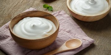 بە چەندین هۆکار خواردنی ماست لە مانگی ڕەمەزان زۆر باشە