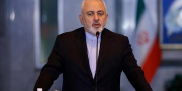 زەریف ئامۆژگاری وەزیری دەرەوەی فەرەنسا دەکات