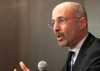 بەرپرسێکی ئەمریکی: دەزانین دەبێت گەمارۆکانی سەر ئێران هەڵبگرین