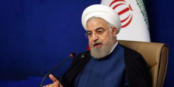 ڕۆحانی: خۆڕاگری گەلی ئێران شکستی بە شەڕی ئابوری و زیاترکردنی گوشارەکانی دوژمن هێنا