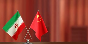 ئێران و چین گرنگی بە پتەوکردنی هاوکارییەکانیان لە بواری وزەدا دەدەن / ئایا گەمارۆکانی ئەمریکا بێ کاریگەر دەبێت؟