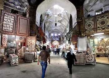 بازاڕی گەورەی ئەسفەهان لە ئێران، گەنجینەیەکی پڕبایەخی مێژوویی