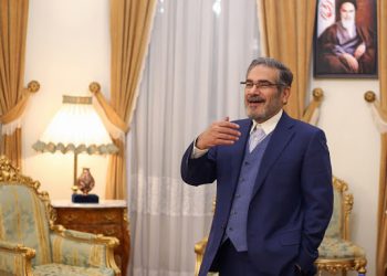 ئێران: بە هیچ شێوازێک لە دەرەوەی ڕێکەوتنی ناوەکی دانوستان ناکەین