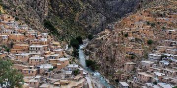 پاڵنگان، گوندە پڕ ڕەمز و ڕازەکەی کوردستانی ئێران