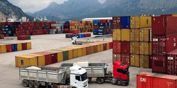 بازاڕی عێراق و داهاتووی هەناردەی کاڵای ئێرانی بۆ ئەم وڵاتە