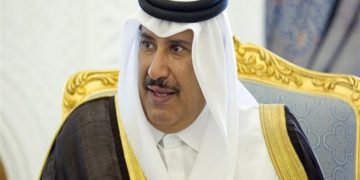 سەرۆک وەزیرانی پێشووی قەتەر داوای دەست لە کار کێشانەوەی مەحمود عەباس دەکات