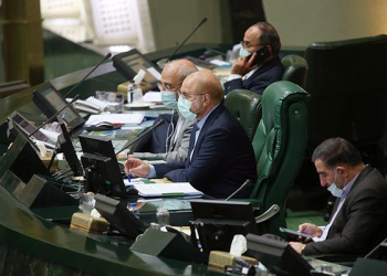 قاڵیباف بۆ دووەم ساڵی بەردەوام بووە سەرۆکی پەرلەمانی ئێران