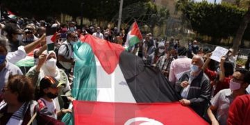 گەلی تونس: ئاساییکردنەوەی پەیوەندییەکان لە گەڵ ڕژێمی زایۆنیستی خیانەتە