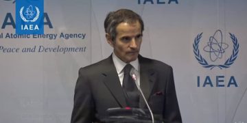 گروسی: ڕێکەوتنەکەی ئێران و ئاژانسی نێودەوڵەتی وزەی ناوەکی درێژ کرایەوە