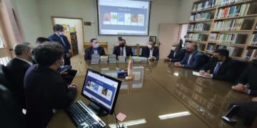 بەردنووسێکی سوومەری لە لایەن هەڤاڵ ئەبوبەکر پێشکەش بە زانکۆی کوردستان لە سنە کرا