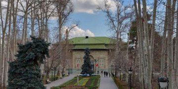 باخی سەعدئابادی تاران، کۆمەڵە کۆشک و بینایەکی مێژوویی