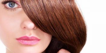 بە چەند ڕێگایەکی سرووشتی قژت جوانتر بکە