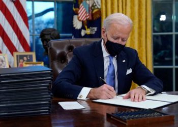 بایدن 28 کۆمپانیای چینی خستە ڕیزی سزاکانی ئەمریکاوە