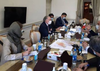 نێردەی تایبەتی نەتەوە یەکگرتووەکان بۆ کاروباری ئەفغانستان سەردانی ئێرانی کرد