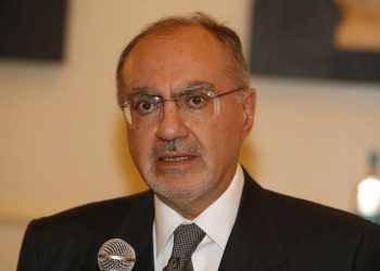 وەزیری دارایی عێراق دەنگۆیەک ڕەتدەکاتەوە