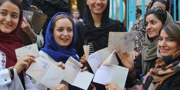 ئێران و بەڕێوەچوونی هەڵبژاردنە بەردەوامەکان