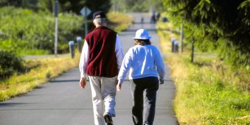 چەندین سوودی گرنگی پیاسەکردن، لە پاراستنی دڵەوە تا کۆنتڕۆڵکردنی کێش