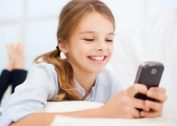 چۆن لە سەردەمی کۆرۆنا ڕێگری لە گەیشتنی زیان بە چاوی منداڵان بکەین؟