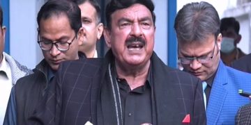 پاکستان: هیچ بنکەیەکی سەربازی ڕادەستی ئەمریکییەکان ناکەین