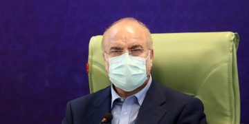 کۆبوونەوەی 50 چالاکوانی ئابوری ئێران و سوریا لە گەڵ سەرۆکی پەرلەمانی ئێران