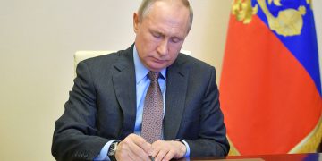 پوتین داوای پتەوکردنی پەیوەندییەکان لە گەڵ چین دەکات