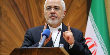 زەریف بۆ شاندەکانی ئەفغانستان لە تاران: لە زووترین کاتدا کۆتایی بە شەڕ بێنن