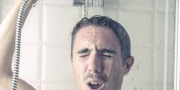 حەوت سوودی گرنگی خۆشۆردن بە ئاوی سارد