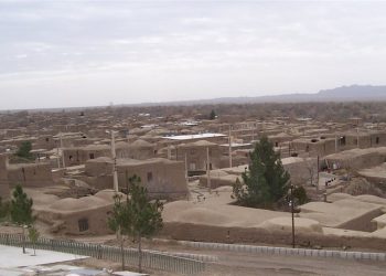 گوندی فرومەد، مەڵبەندی کەسایەتی و زانایانی مێژووی ئێران