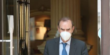 نێردەی یەکێتی ئەورووپا بەشداری لە ڕێوڕەسمی دەستبەکاربوونی سەرۆک کۆماری نوێی ئێران دەکات