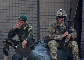 سیاسەتمەدارێکی عێراقی بۆ ئەمریکییەکان: مەشق و ڕاهێنانی باشتان بە هێزەکانی ئەفغانستان کرد