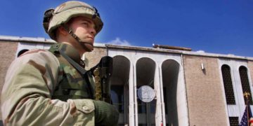 ڕۆیتەرز: کشانەوەی دیپلۆماتکارانی ئەمریکا لە ئەفغانستان دەستیپێکرد