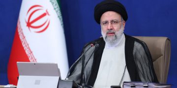 ڕەئیسی: کۆنتڕۆڵکردنی کۆرۆنا و گرانی و باشترکردنی ژیانی خەڵک سێ کاری لە پێشینەی ئێمەیە