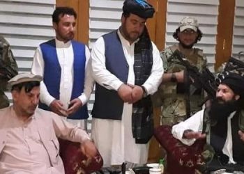 برای سەرۆک کۆماری پێشووی ئەفغانستان پەیوەندی بە ڕیزەکانی تاڵیبانەوە کرد