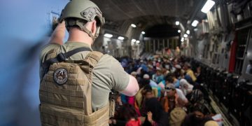 ژنڕاڵێکی خانەنشینی ئەمریکی: هاوپەیمانی ئەمریکا لە ئەفغانستان شکستی هێنا