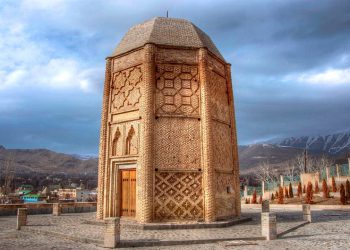 تاوەری شێخ شبلی لە پارێزگای تاران