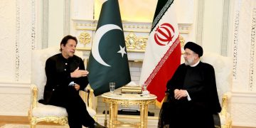 ڕەئیسی: پاکستان پێگەی تایبەتی لە پەیوەندییە ناوچەییەکانی ئێراندا هەیە