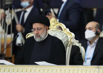 ڕەئیسی: جیهان پێی ناوەتە قۆناغێکی نوێ و سەردەمی زاڵبوون و دەسەڵاتدارێتی تاکلایانە کۆتایی هاتووە