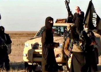 ئەمریکا لە عێراق هاوکاری داعش دەکات