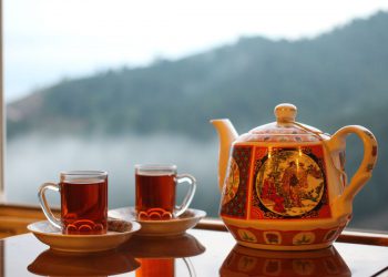 ئەو 13 خاڵە گرنگەی کە دەبێت سەبارەت بە خواردنی چا بیزانین