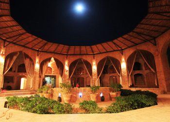 کاروانسەرای زەینەدین، شوێنێک بۆ مانەوە لە دڵی بیابانەکانی یەزد