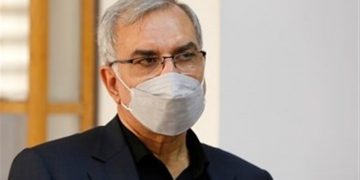 وەزیری تەندرووستی ئێران: 76 ملیۆن ئێرانی ژەمی یەکەمی ڤاکسێنی کۆرۆنایان وەرگرتووە