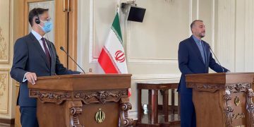 کۆنگرەی ڕۆژنامەوانی هاوبەشی وەزیرانی دەرەوەی ئێران و ڤەنزولیا لە تاران