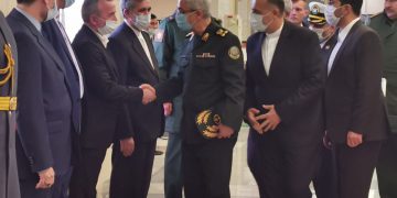 سەرۆک ئەرکانی هێزە چەکدارەکانی ئێران سەردانی ڕووسیای کرد