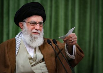 ئەوانەی بۆ ئاسایشی خۆیان پشت بە بێگانە دەبەستن زیان دەبینن / بوونی سوپای بێگانە تەنیا ناوچەکە دەڕووخێنێت