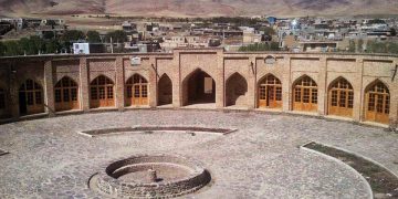 کاروانسەرای تاج ئاوا لە هەمەدان