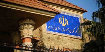 مەرجەکانی گەشت بۆ ئێران؛ کارتی ڤاکسینی کۆرۆنا و بروانامەی پشکنینی PCR