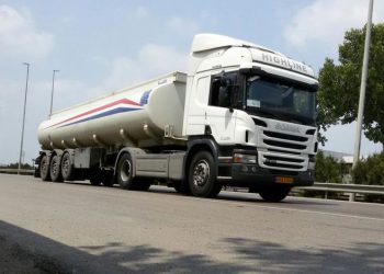 تاڵیبان ئامادەیی خۆیی بۆ کڕینی نەوتی ئێران ڕاگەیاند