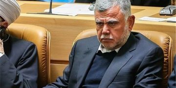 عامری: پلاسخارت وەک سەرۆکی کۆمیسیۆنی باڵای هەڵبژاردنەکانی عێراق هەڵسووکەوت دەکات