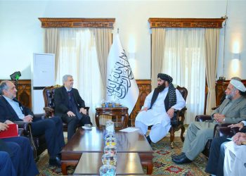 نێردەی تایبەتی ئێران بۆ کاروباری ئەفغانستان: لە گەڵ خەڵکی ئەفغانستان دەمێنینەوە