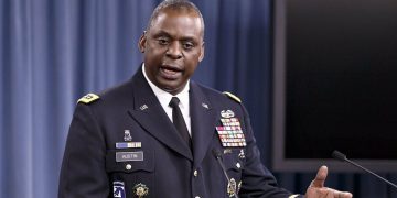 وەزیری بەرگری ئەمریکا: پێشبینی داهاتووی پەیوەندییەکانی واشنتن و ئەفغانستان دژوارە